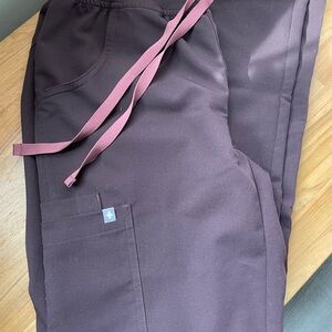 FIGS Espresso Kade scrub pants XS